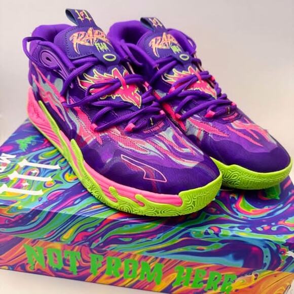 PUMA LaMelo Ball MB 03 Purple Toxic Basketball shoes! Size 11 US (Rare) main image 7